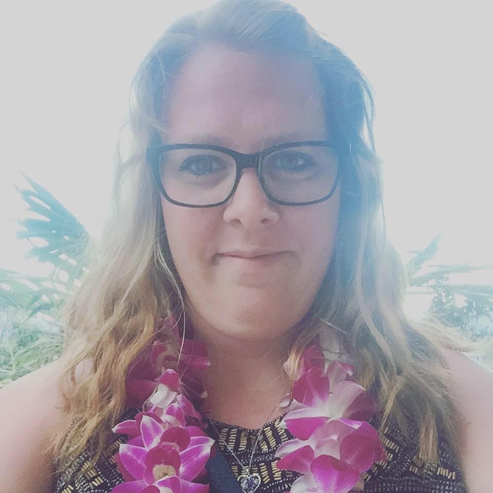 Book Services in Lancaster, OH with Stacy T (STACY3314)