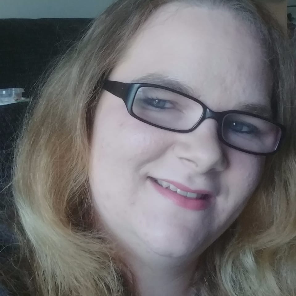 Book Services in Papillion, NE with Kathryn M (KATHRYN01122)