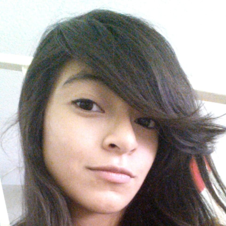 Book Services in Centreville, VA with Aislin (AISLIN67726)