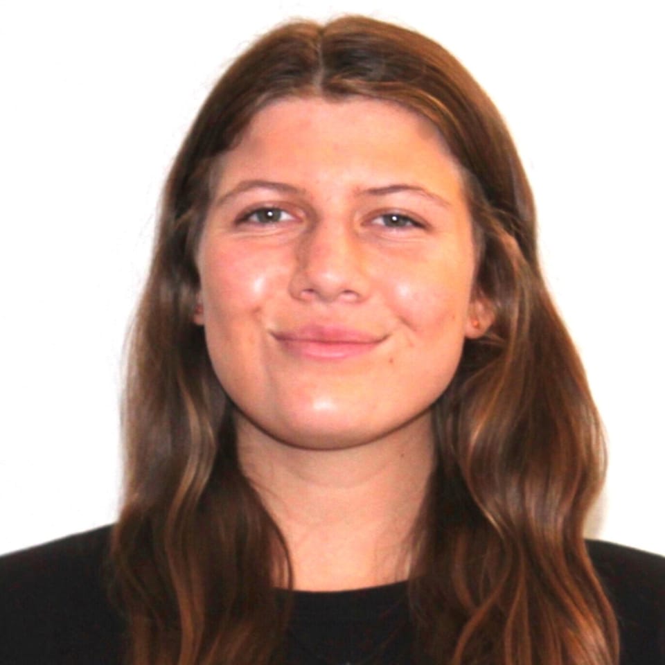 Book Services in Platte City, MO with Hailey W (HAILEY31691)