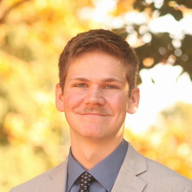 Book Services in Portland, ME with Ethan C (ETHAN46170)