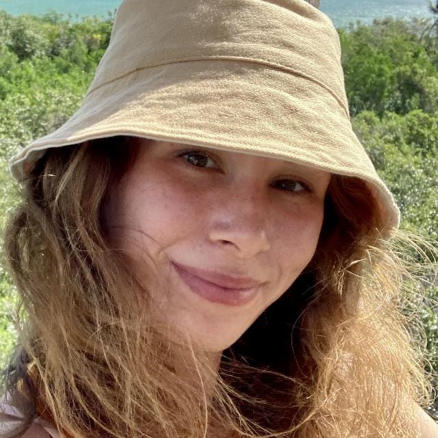 Book Services in Brooklyn, NY with Cleo E (CLEO84330)