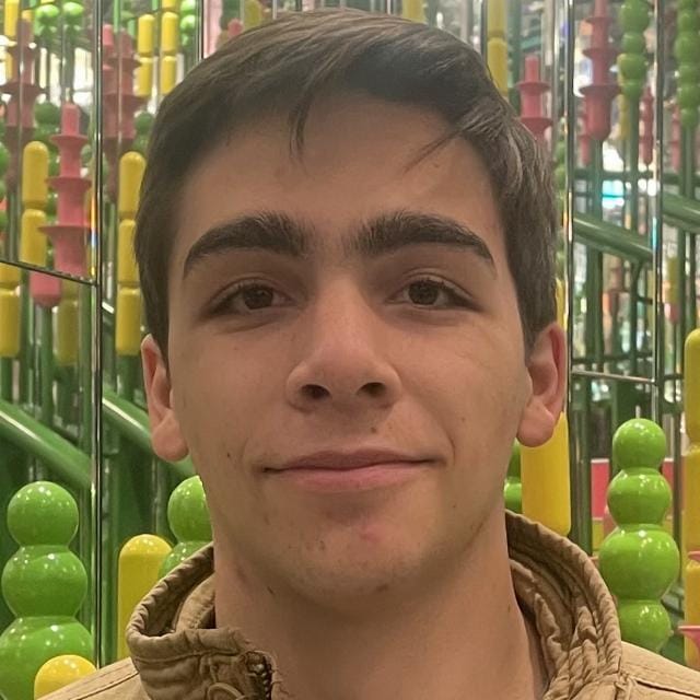 Book Services in Annandale, VA with Owen H (OWEN27064)